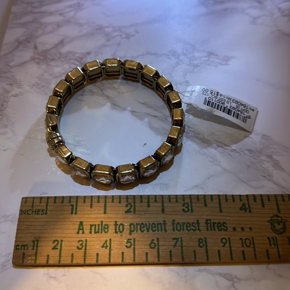 Rhinestone Magnetic Clasp NWT Bracelet - Picture 5 of 5
